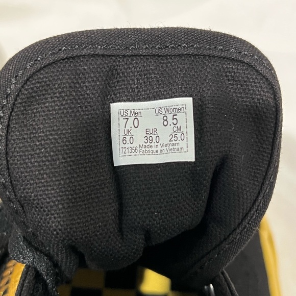 Vans X Harry Potter Old School Golden Snitch Men’s 7 Women’s 8.5 NWT - Picture 8 of 10